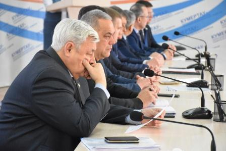 Муниципальные акты в сфере наградной политики пересмотрены