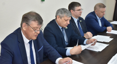 Подготовка к заседанию Совета: Президиум утвердил повестку